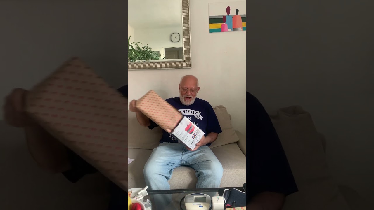 دربارۀ این مقاله بیشتر بخوانید تا حالا دیدین  پدری از کادوی روز پدرش این‌قدر ذوق کنه؟! 🤩😍😎